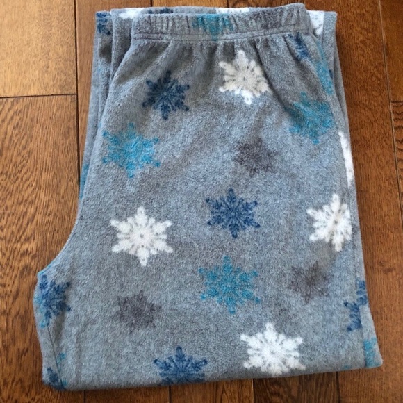 Soft 2 piece PJ set - Picture 2 of 6